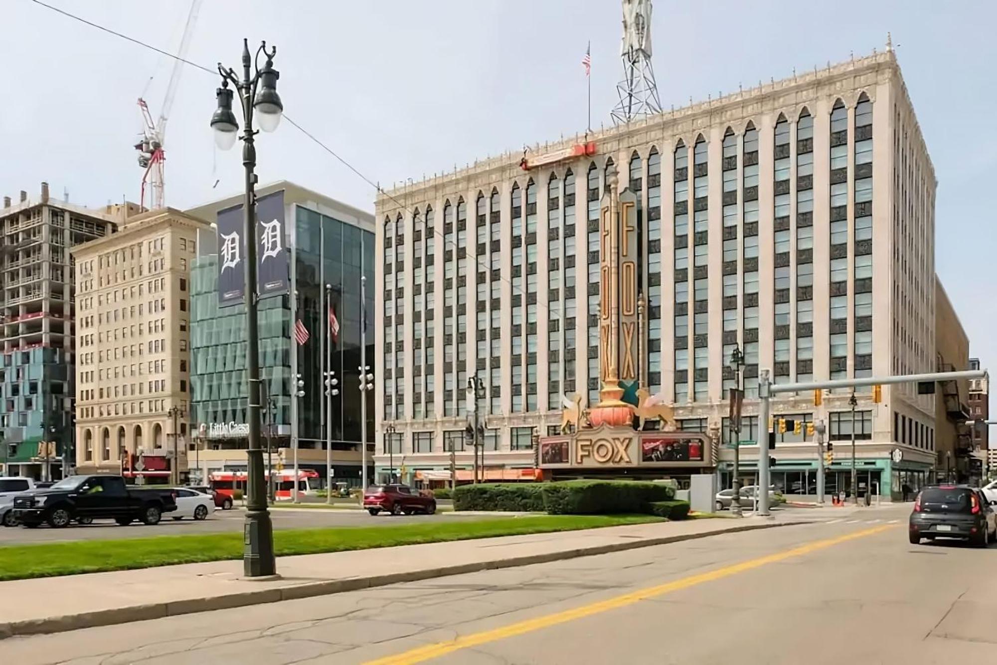 Apartment Heart Of Gem! 2br Detroit