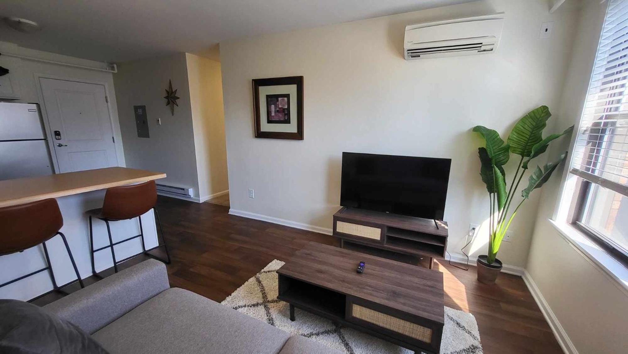 Apartment Heart Of Gem! 2br